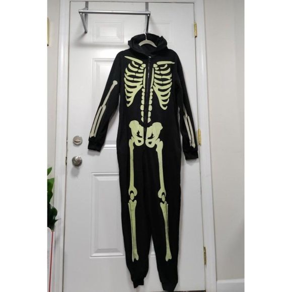 NWT #FOLLOWME Glow In The Dark Skelton KIDS Onesie S, M - Picture 4 of 11